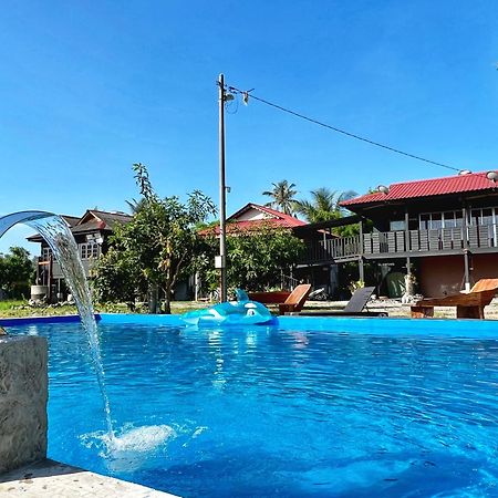 Rumah Kurnia Kangar Exterior foto